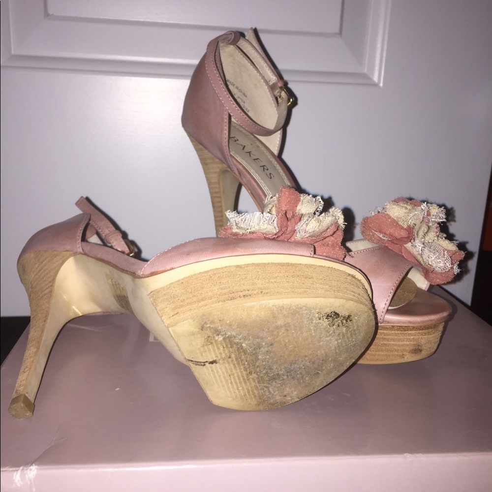 Platform Sandals - Picture 4 of 4